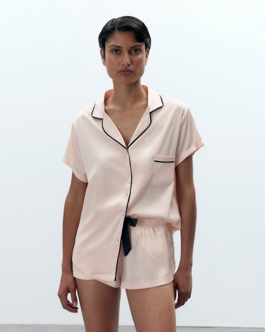 Abigail Set aus Shirt und Shorts