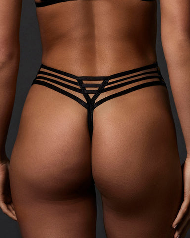 Ophelia Taillenstring Schwarz