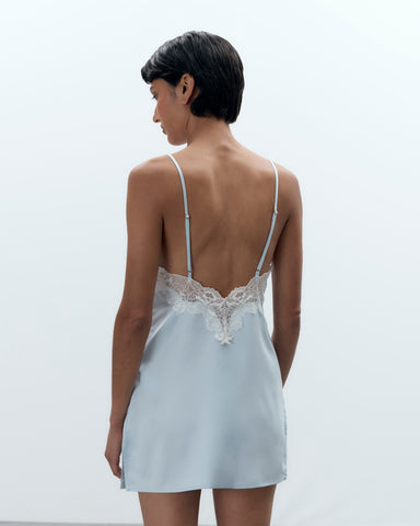 Isabella Luxus-Satin kurzes Negligé Eiswasserblau/Weiß