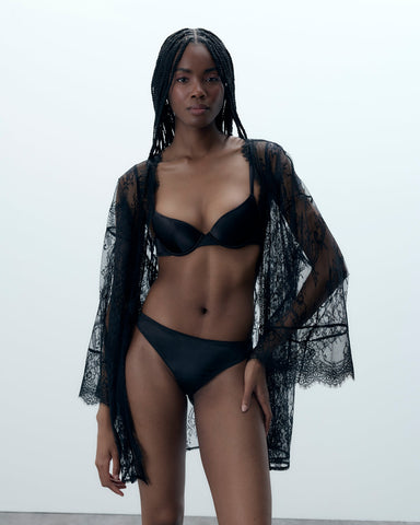 Madeline transparenter Spitzen-Kimono in Schwarz